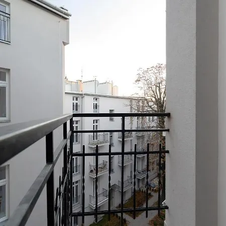 Apartment Kazimierz With Jacuzzi By Renters Prestige