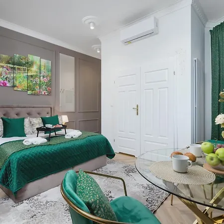 Kazimierz With Jacuzzi By Renters Prestige