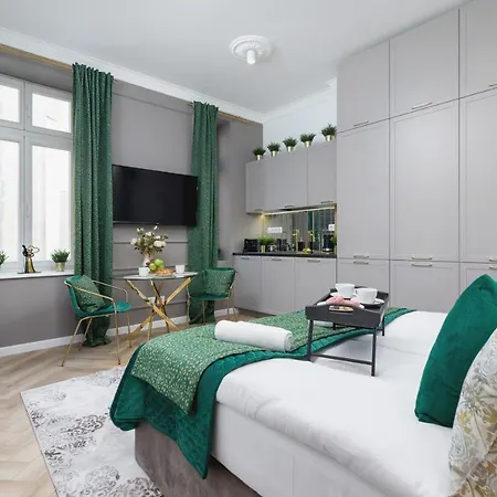 Kazimierz With Jacuzzi By Renters Prestige