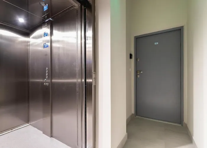 Kazimierz With Jacuzzi By Renters Prestige